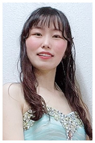 山田 莉帆